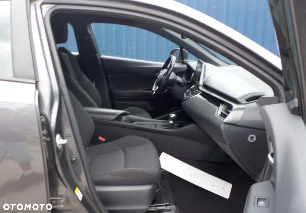 Toyota C-HR - 19