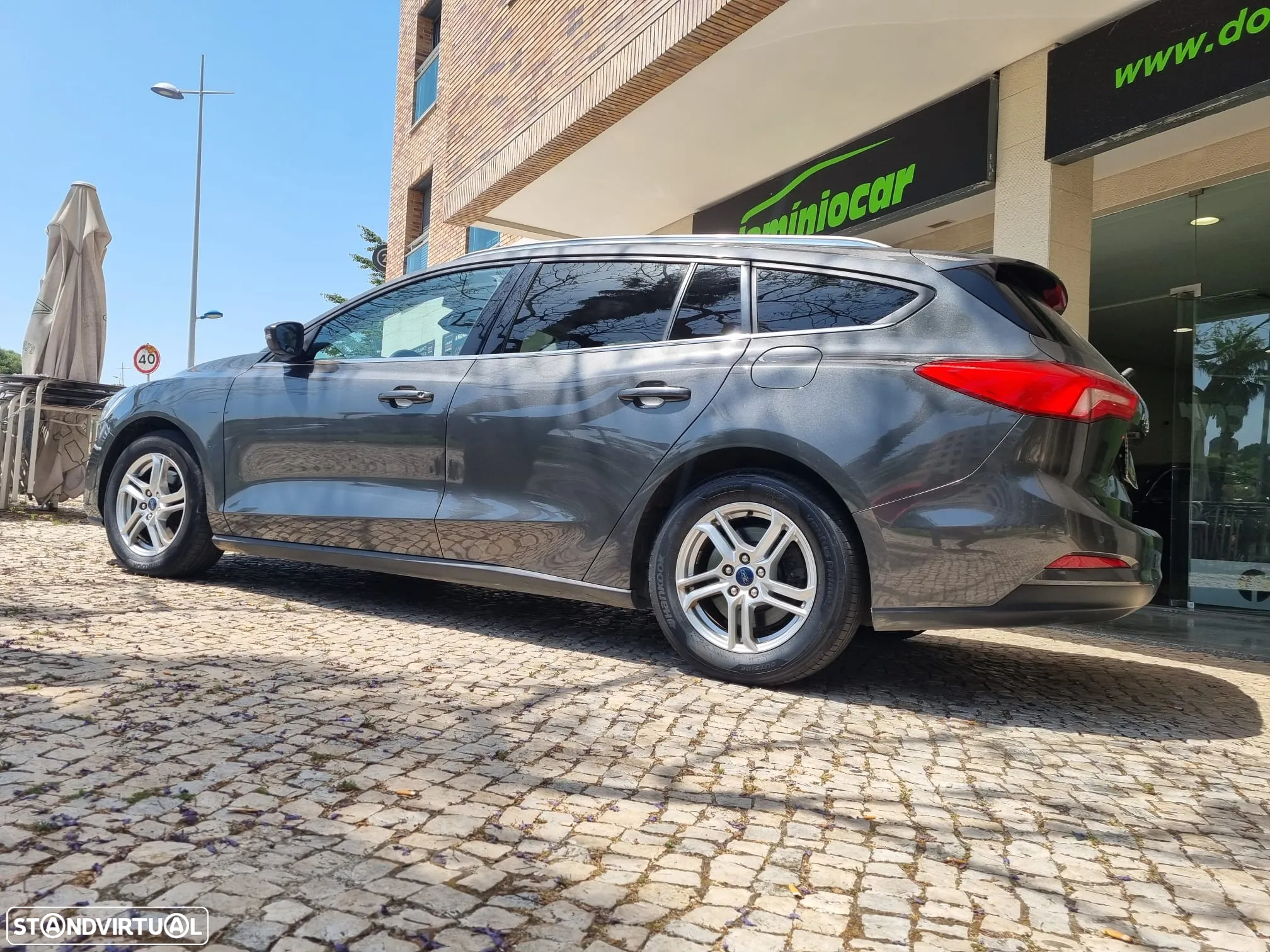 Ford Focus SW 1.0 EcoBoost Business - 9