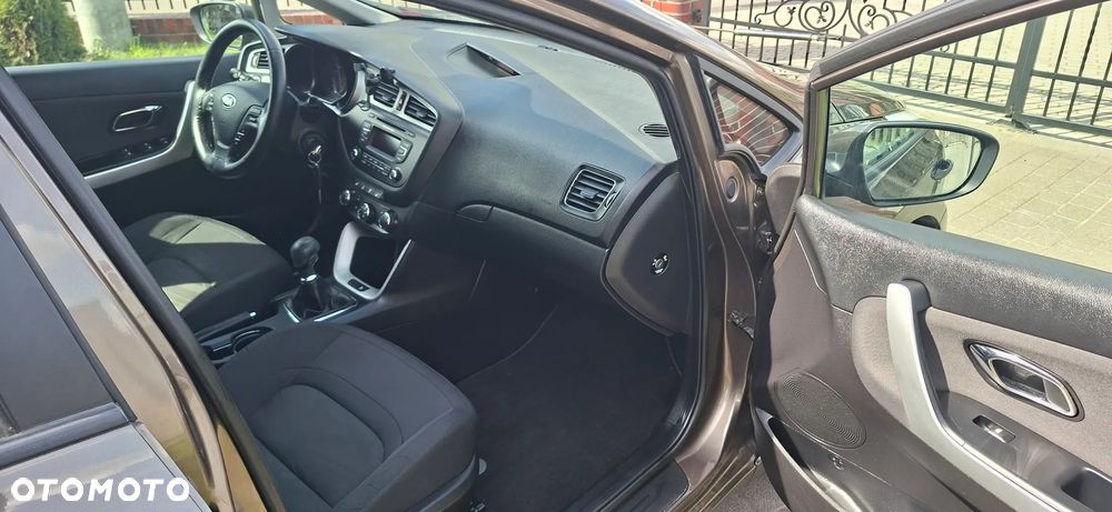 Kia Ceed 1.6 GDI Vision - 21