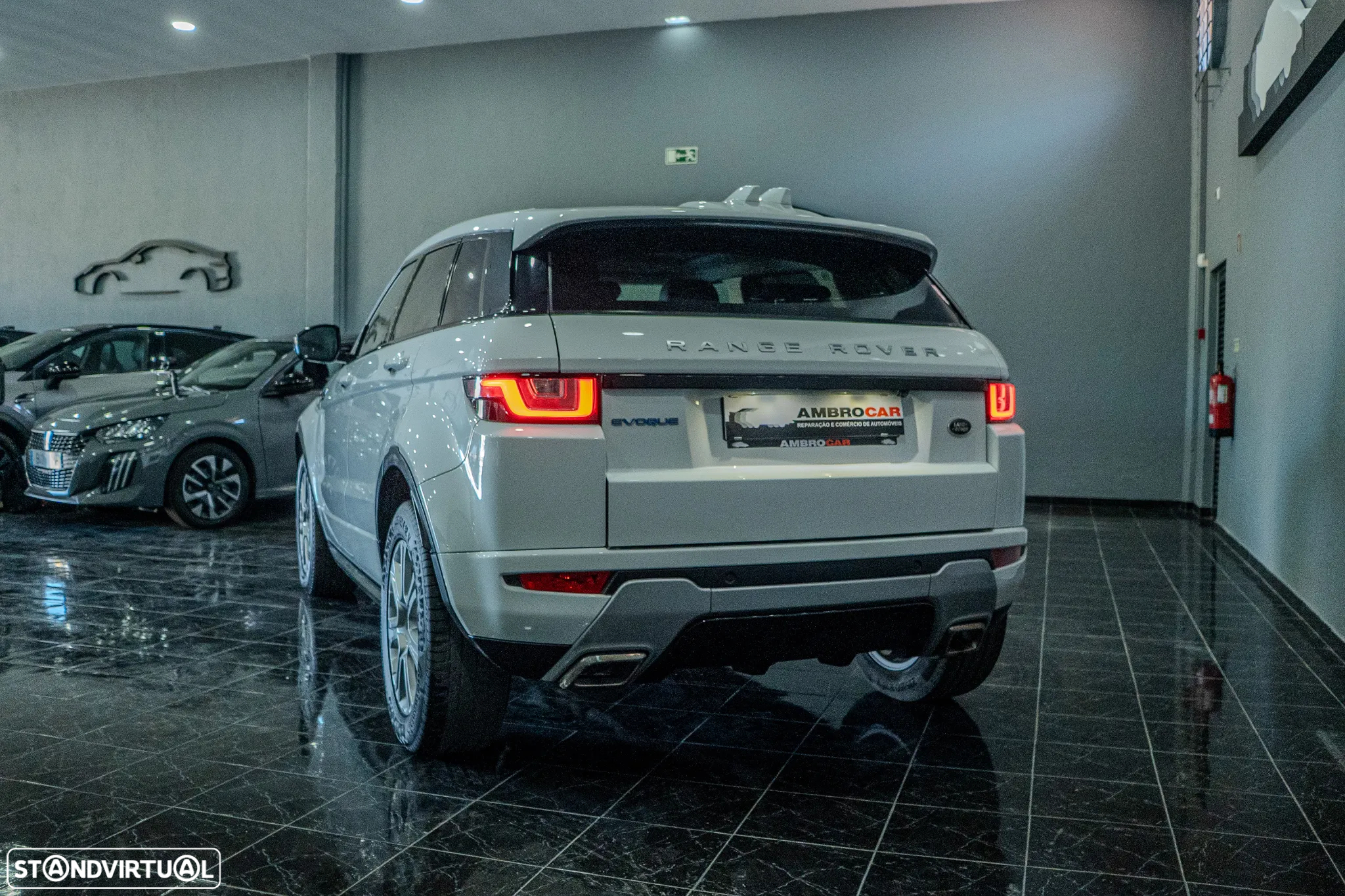 Land Rover Range Rover Evoque 2.0 eD4 SE Dynamic - 9