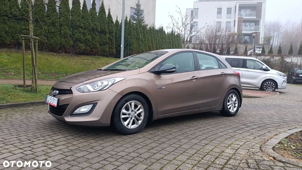 Hyundai i30 1.6 CRDi Premium - 8