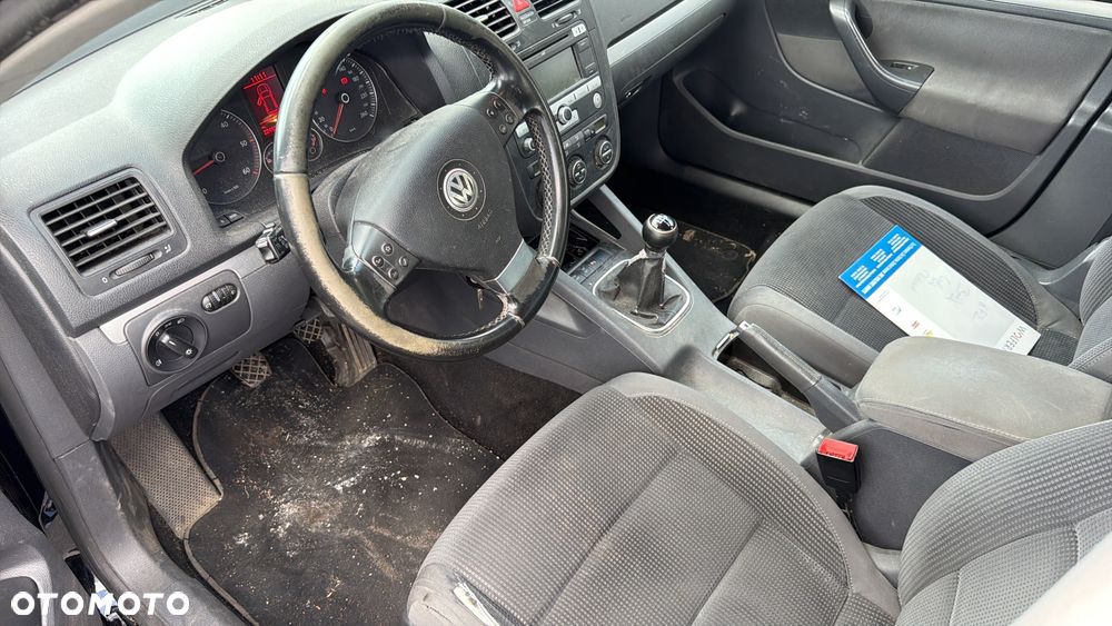 Volkswagen Golf 1.9 TDI DPF Comfortline - 16