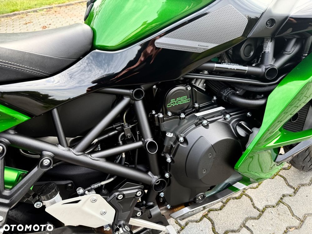 Kawasaki Ninja H2 SX - 15