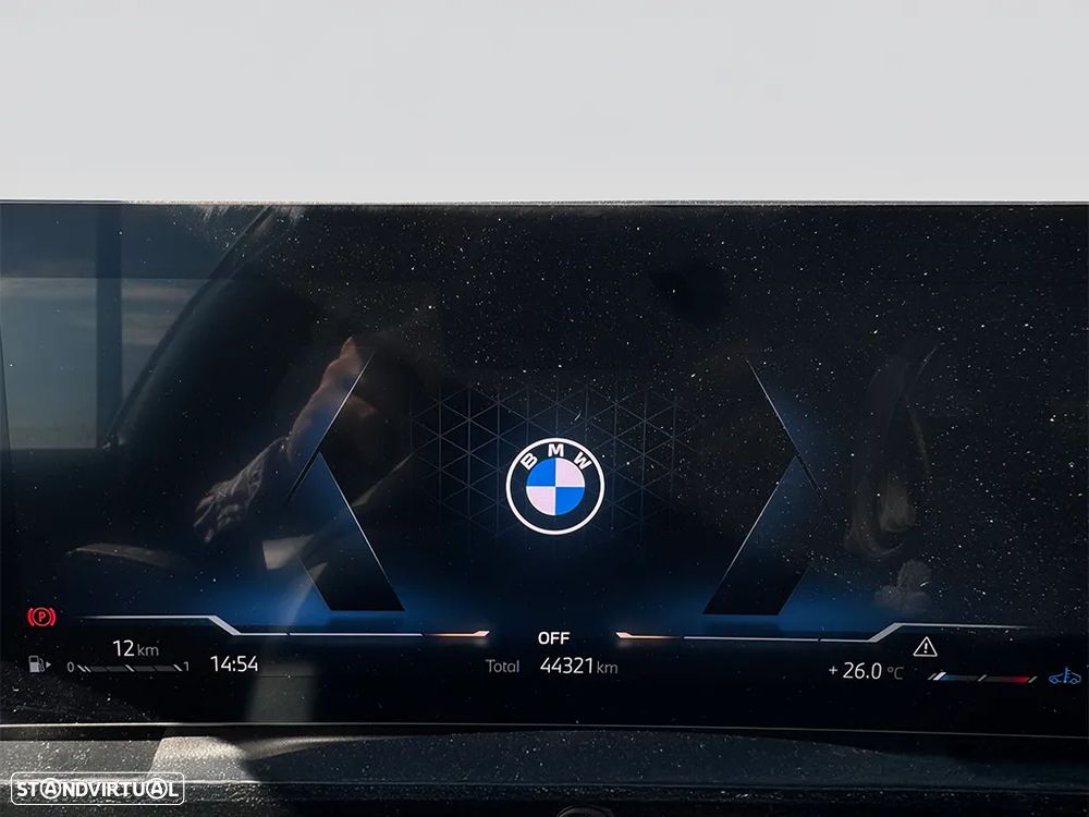 BMW 320 d Touring Pack Desportivo M Auto - 10