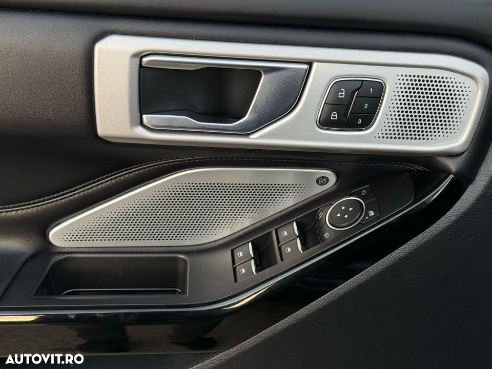 Ford Explorer - 24