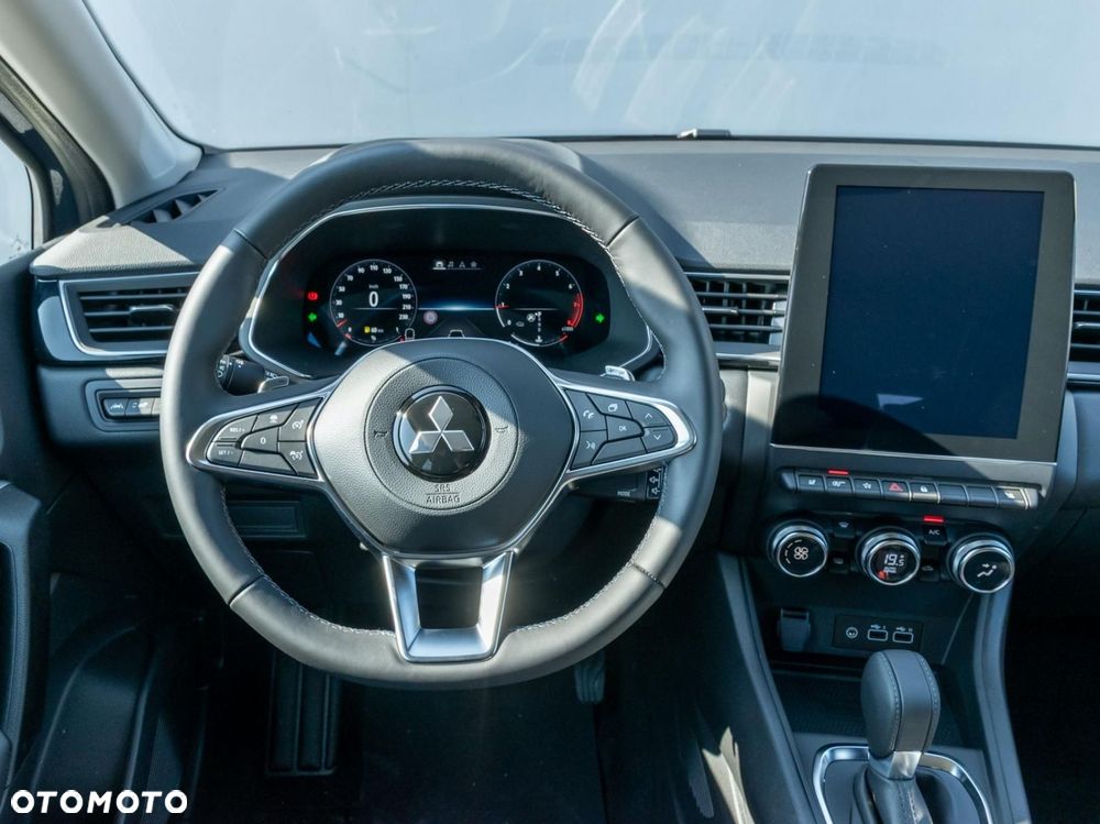 Mitsubishi ASX - 10