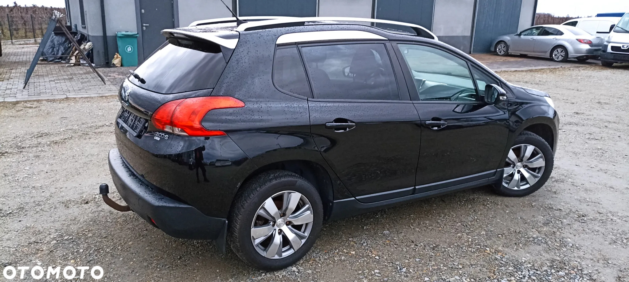 Peugeot 2008 1.6 e-HDi Allure S&S - 12