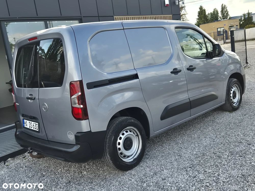 Opel COMBO - 13