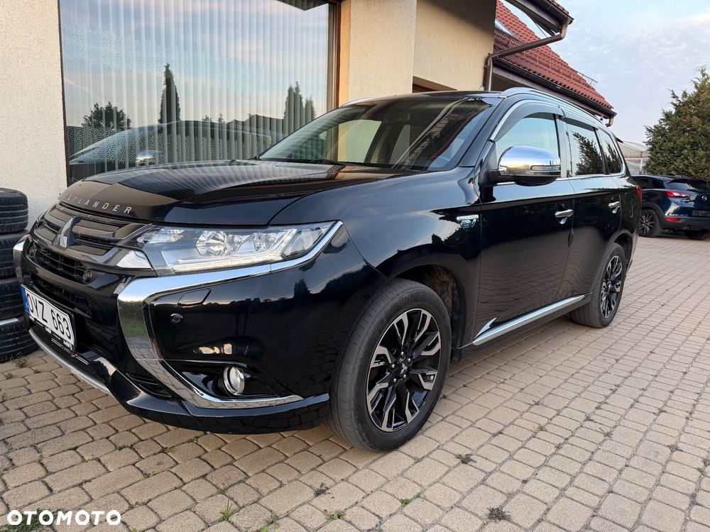 Mitsubishi Outlander - 25