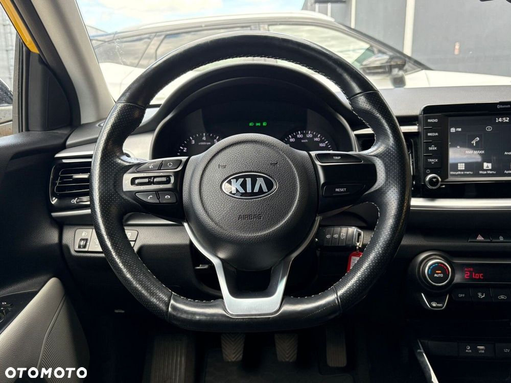Kia Stonic 1.4 L - 6