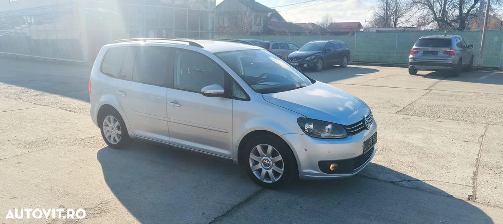 Volkswagen Touran 2.0 TDI DPF DSG Comfortline - 16