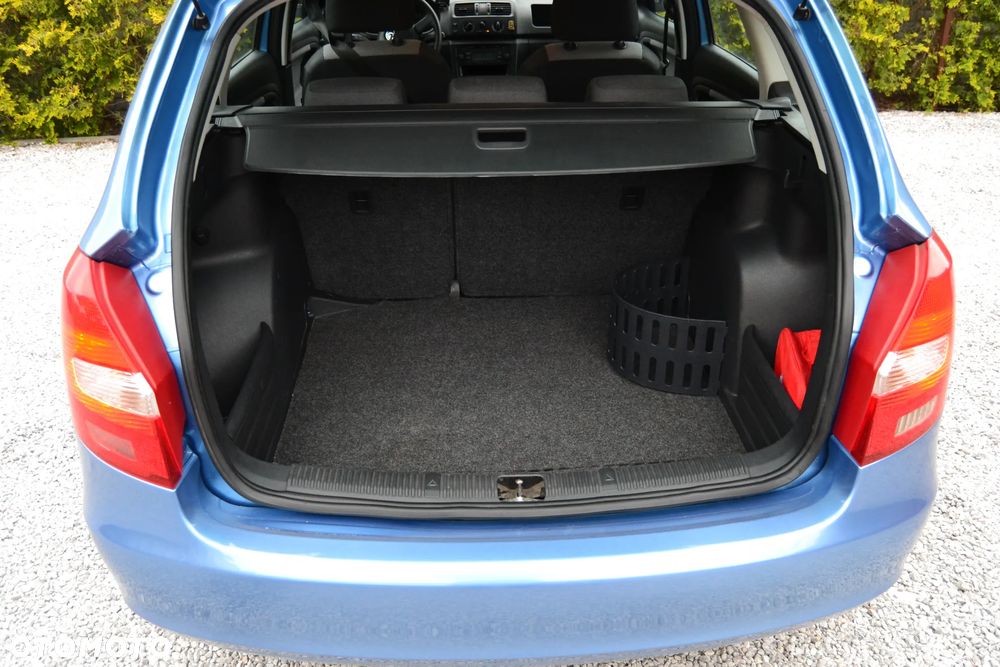 Skoda Fabia 1.4 16V Active Plus - 21