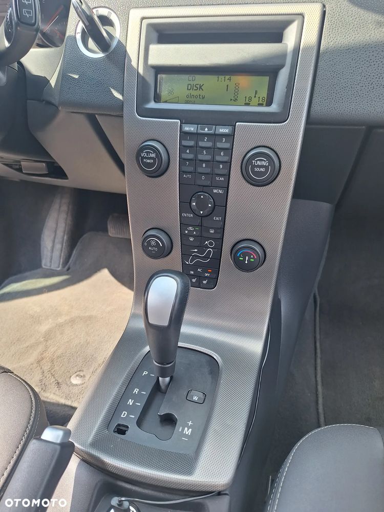 Volvo V50 T5 AWD Momentum - 8