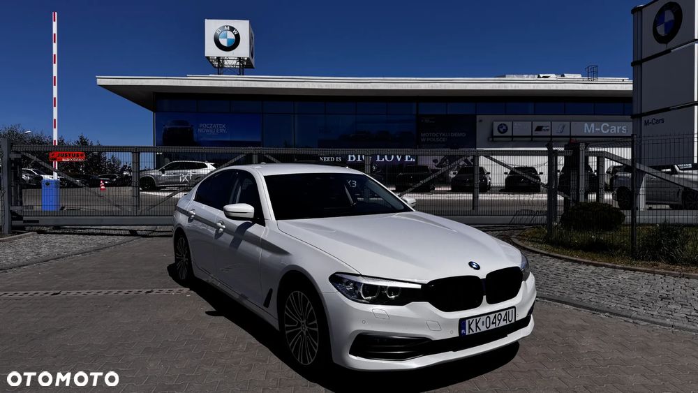 BMW Seria 5 520i Sport Line