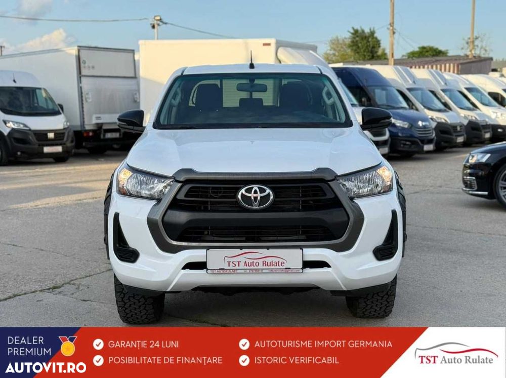 Toyota Hilux - 2