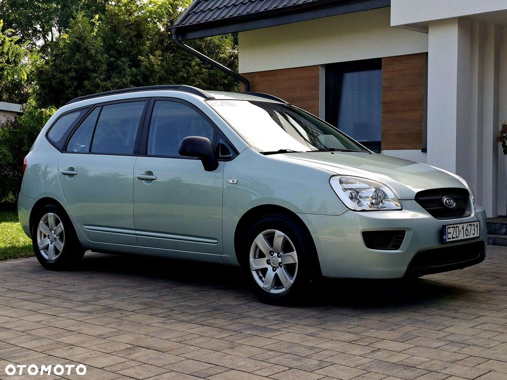 Kia Carens 2.0 EX - 16