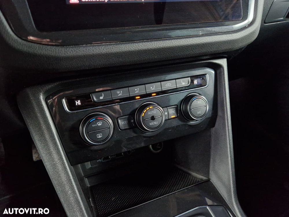 Volkswagen Tiguan - 24