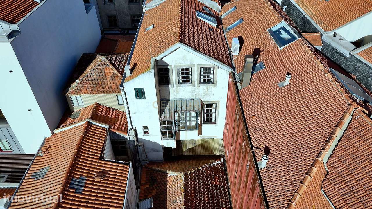 Moradia T4 com Vista de Mar | 164 m² | Foz do Douro | Para Renovar - Grande imagem: 3/60
