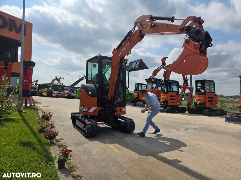 Hitachi ZX26U-6, 2023, 381h, CA NOU, CUPLA RAPIDA mecanica noua+3 cupe noi, Lama nivelare, inst picon pe brate, fara aer cond, latime 1,2m, ad sapare 3m, ridica 1,7t, masa operationala 2,7t, posibil leasing 4 ani-PROMOTIE 32.900 EUR+Tva - 5