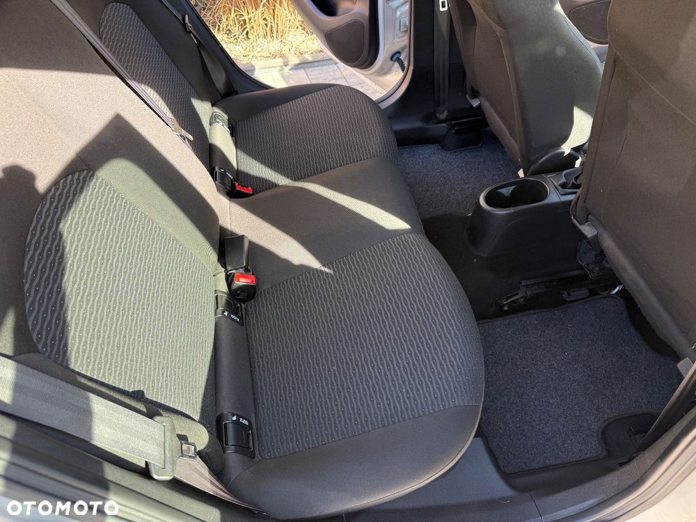 Opel Corsa 1.4 Cosmo - 13