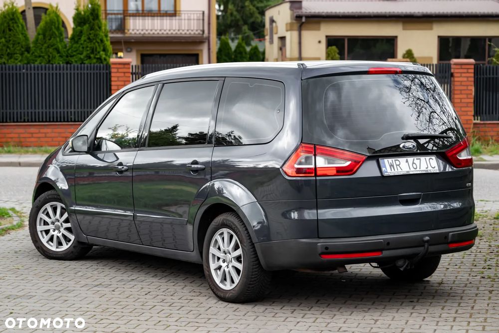 Ford Galaxy 2.0 TDCi Ghia - 11