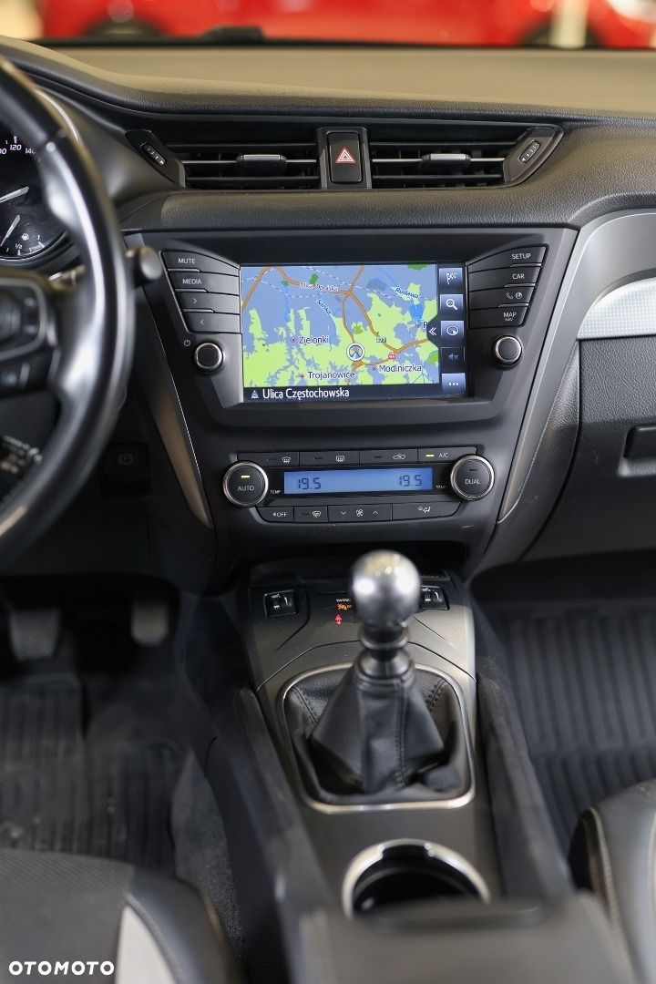 Toyota Avensis - 33