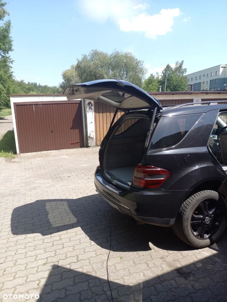 Mercedes-Benz ML - 24