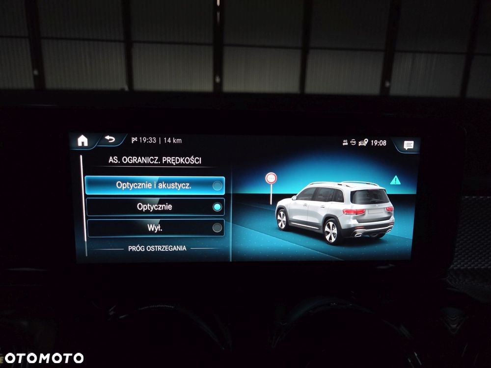 Mercedes-Benz GLB 200 d 8G-DCT Progressive - 31