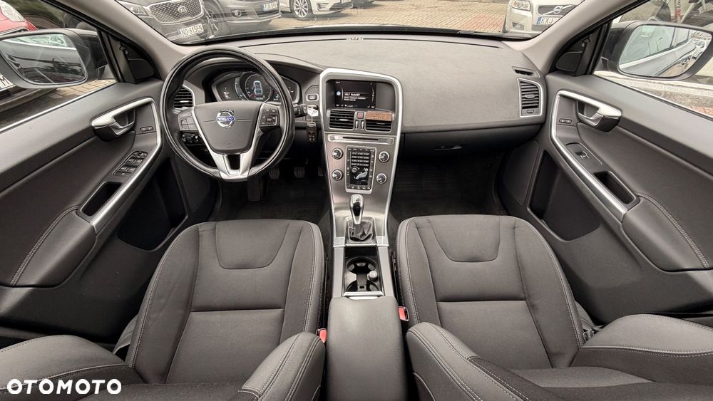 Volvo XC 60 D4 Momentum - 7