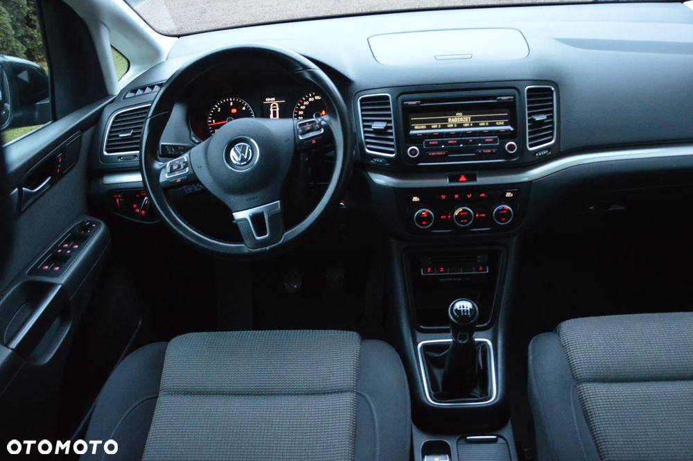 Volkswagen Sharan - 21