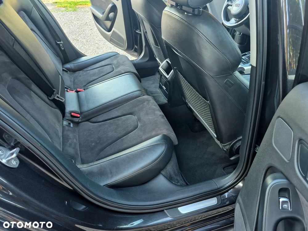 Audi A4 Avant 2.0 TDI DPF quattro S line Sportpaket - 16