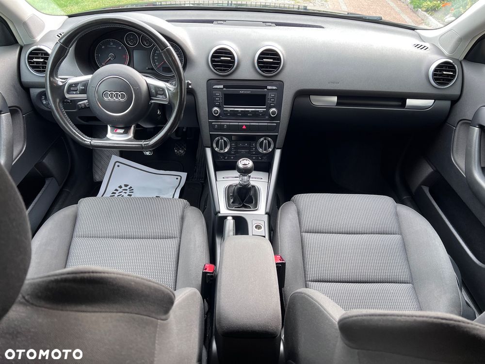 Audi A3 Sportback 2.0 TDI S line Sportpaket plus - 24