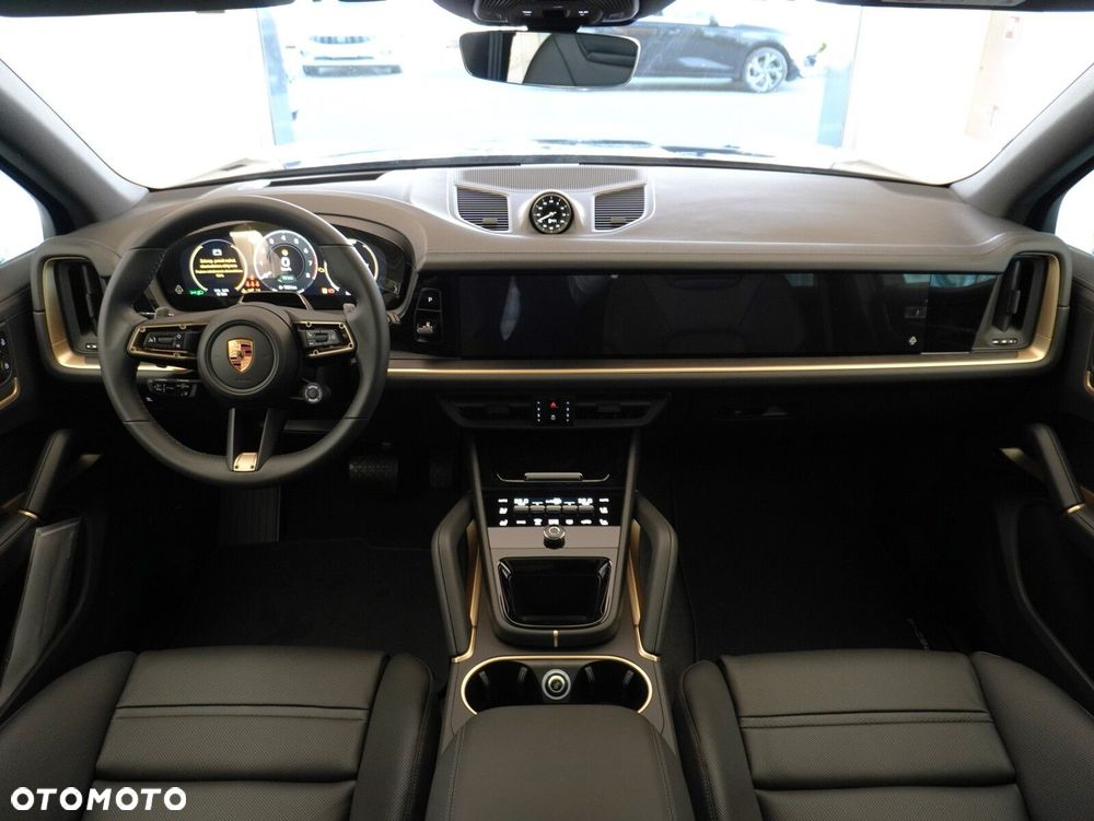 Porsche Cayenne E-Hybrid PHEV Black Edition - 36