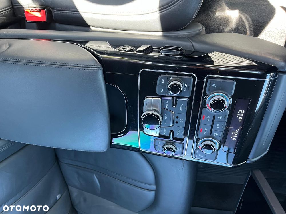 Audi A8 4.2 TDI L Quattro - 23