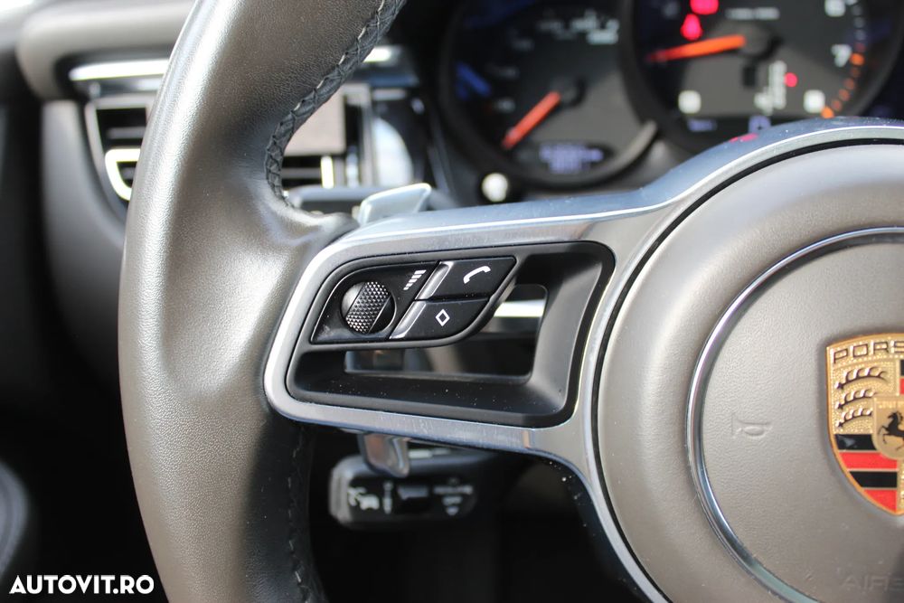 Porsche Macan - 18