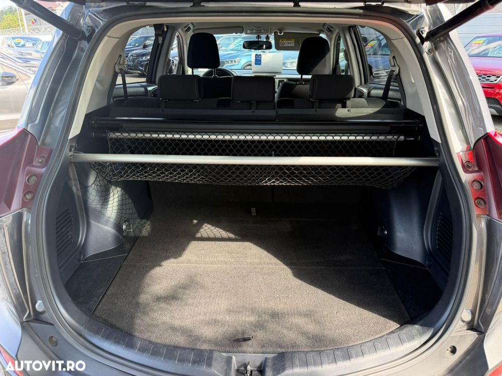 Toyota RAV4 2.0 D-4D 2WD Comfort - 19