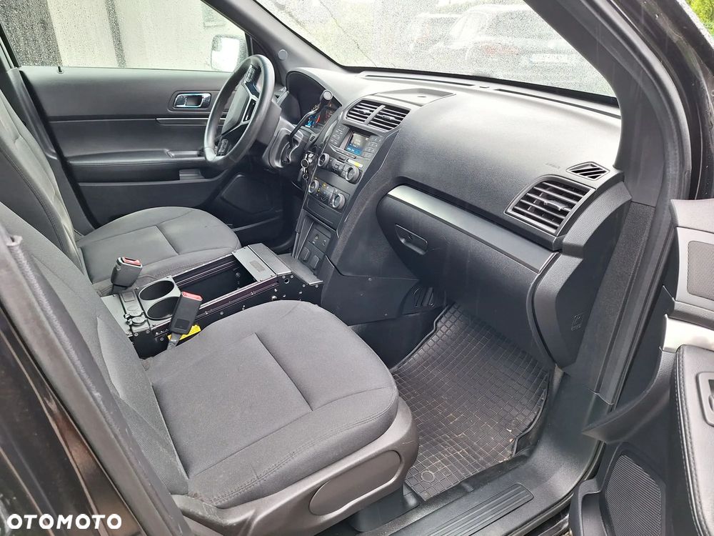 Ford Explorer - 11