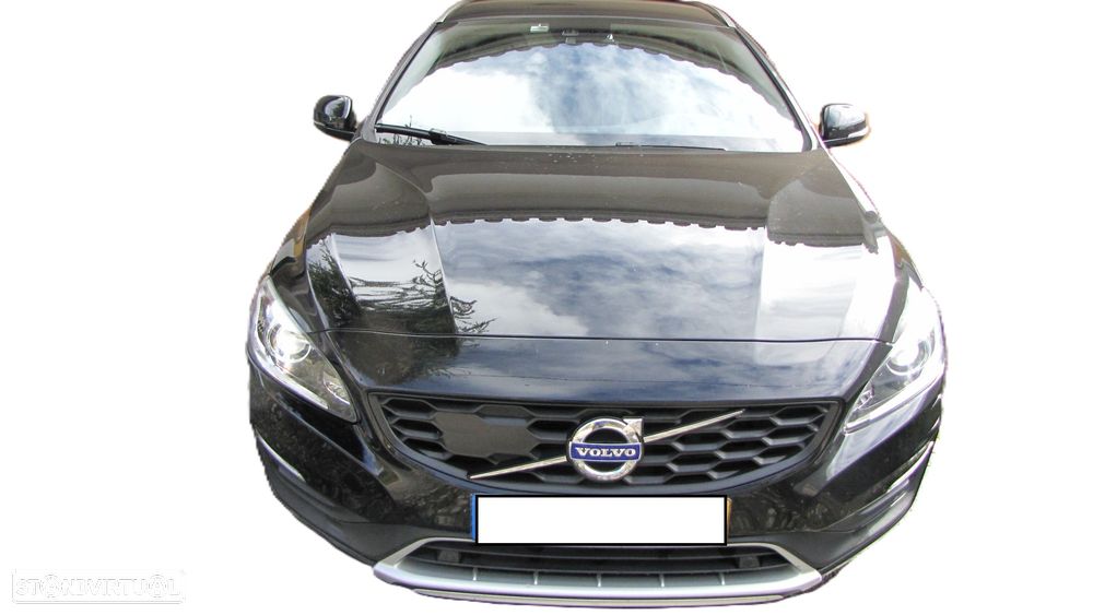 Volvo V60 Cross Country 2.0 D3 Momentum Geartronic - 14