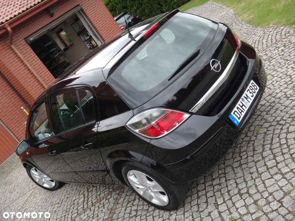 Opel Astra 1.6 Innovation - 18