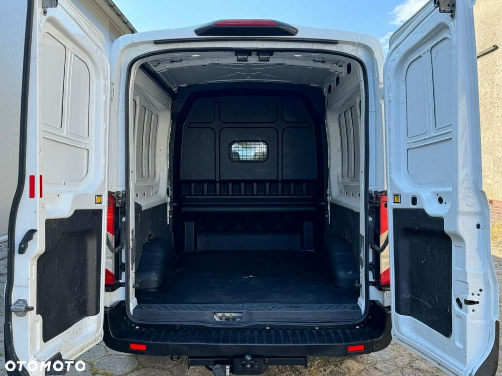 Ford Transit - 27