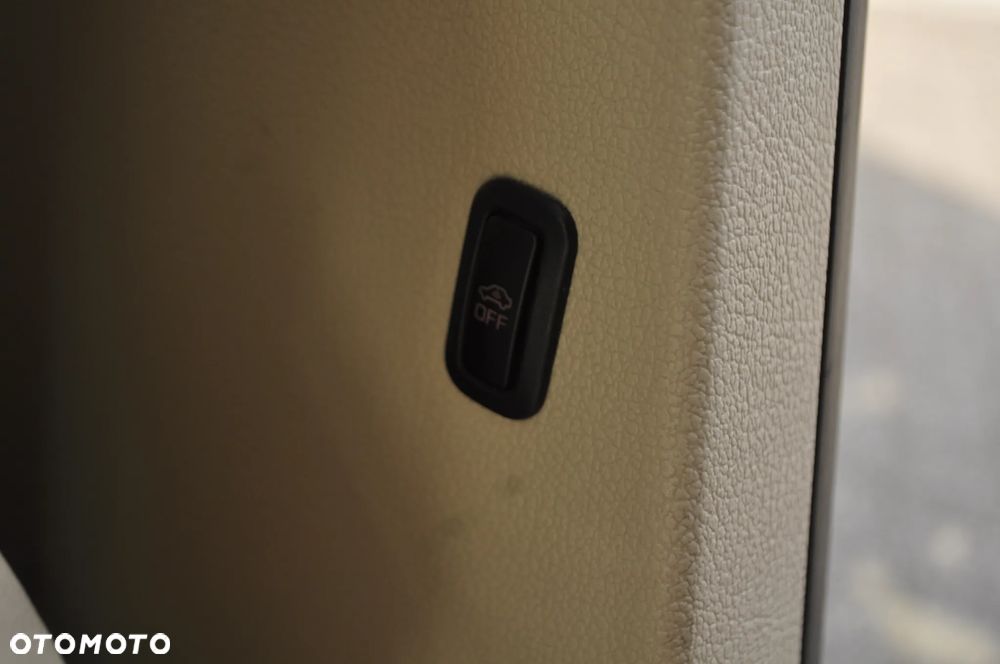 Volkswagen Tiguan 2.0 TDI DPF BlueMotion Technology Sport & Style - 3