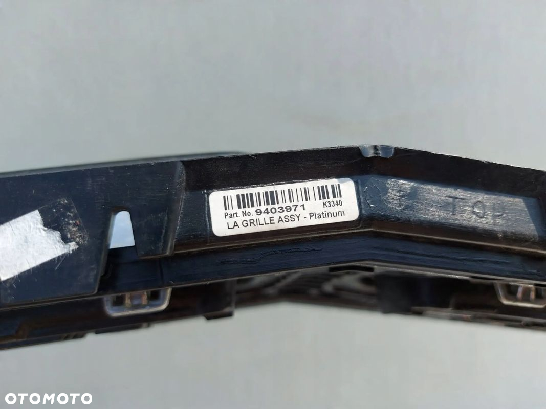 Dodge Challenger Grill Atrapa - 9