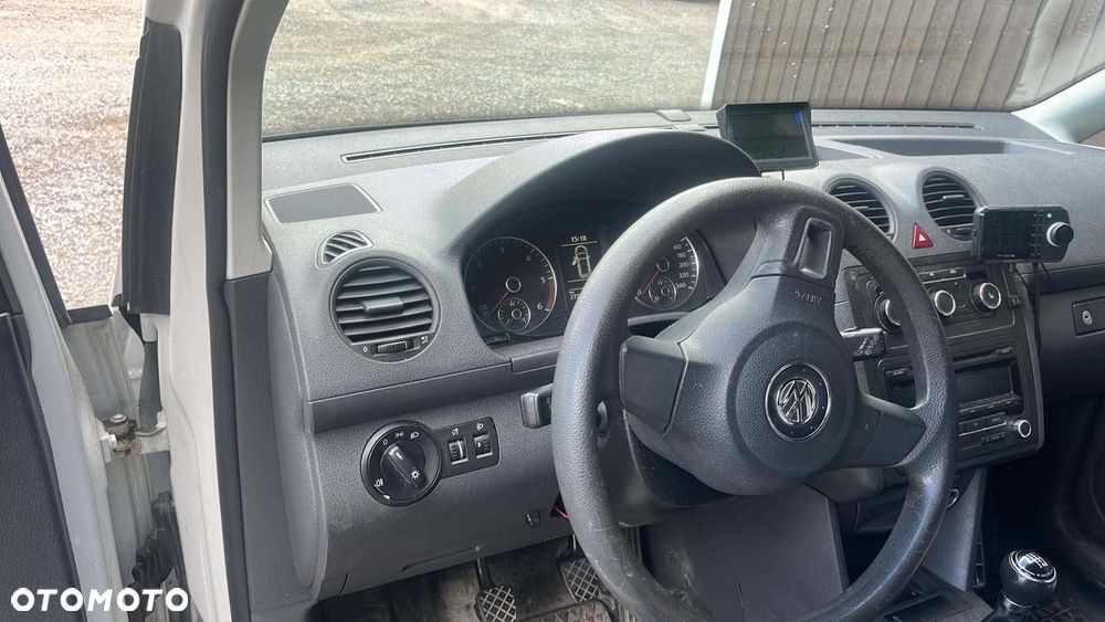 Volkswagen CADDY - 16