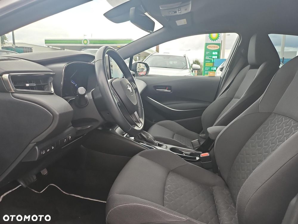 Toyota Corolla - 16