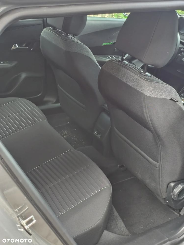 Peugeot 2008 50kWh Allure - 8
