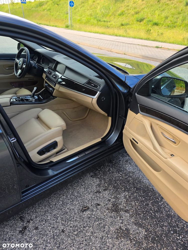 BMW Seria 5 530d xDrive - 4