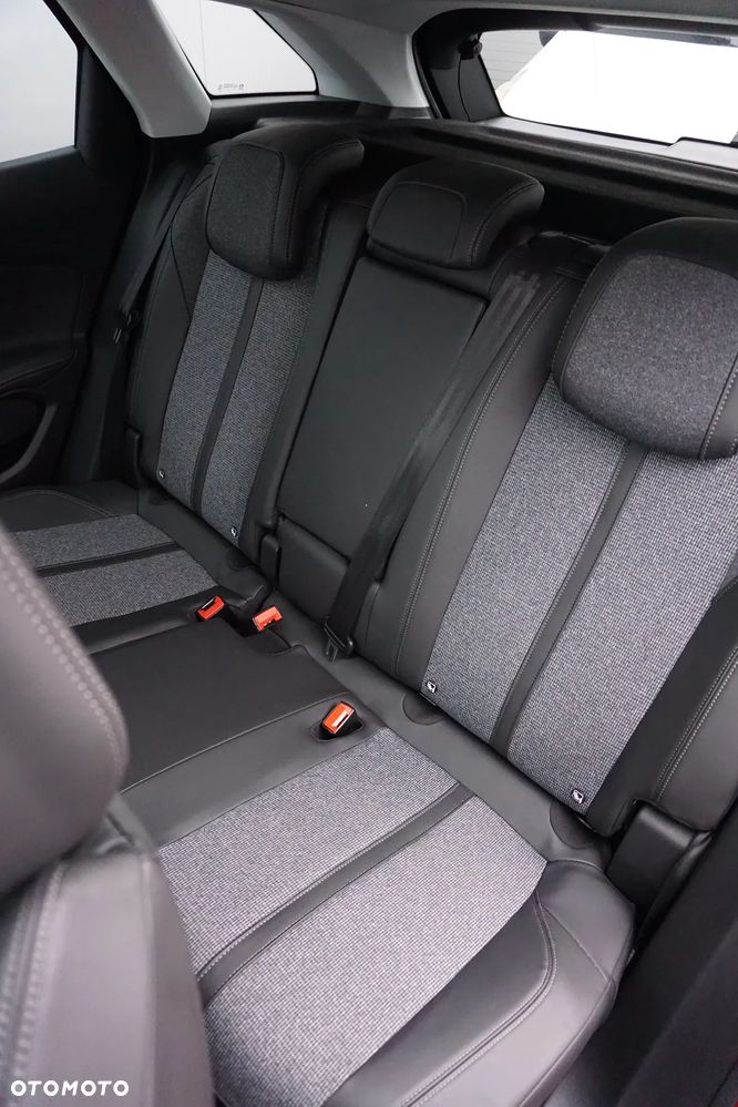 Peugeot 3008 1.6 THP Allure S&S EAT6 - 23