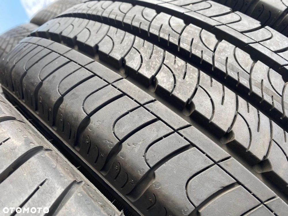 205/65/16C Goodyear Cargo 2_8mm_2szt_(499) - 4
