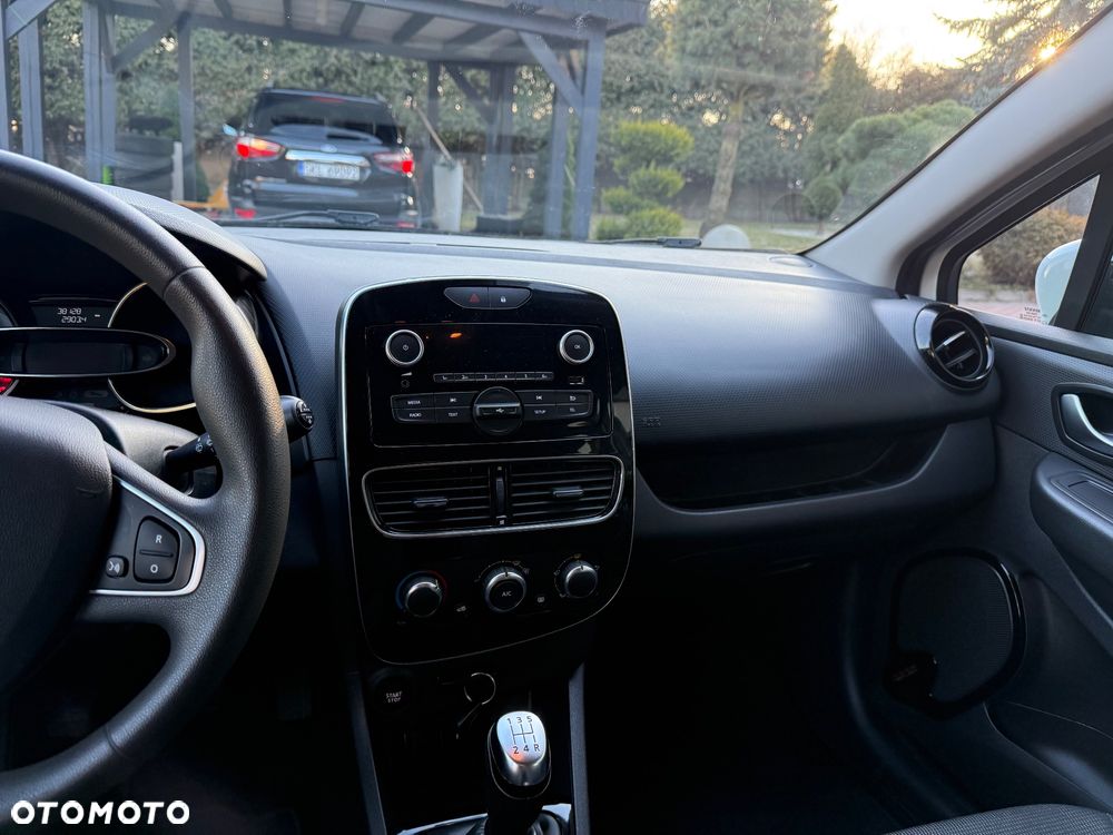 Renault Clio - 12