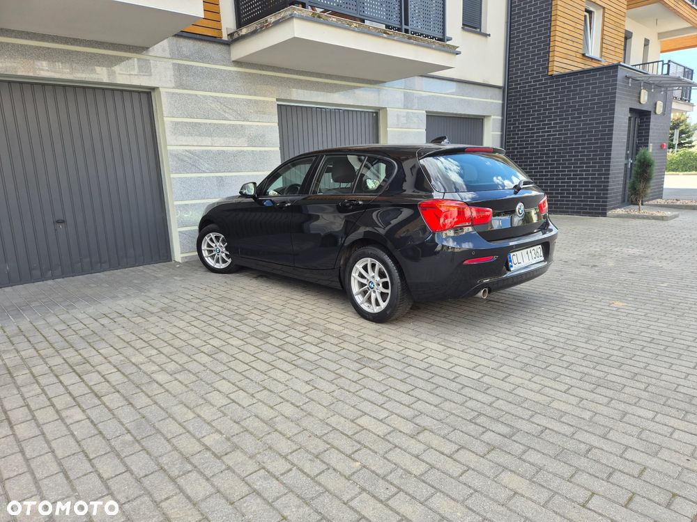 BMW Seria 1 116i - 4